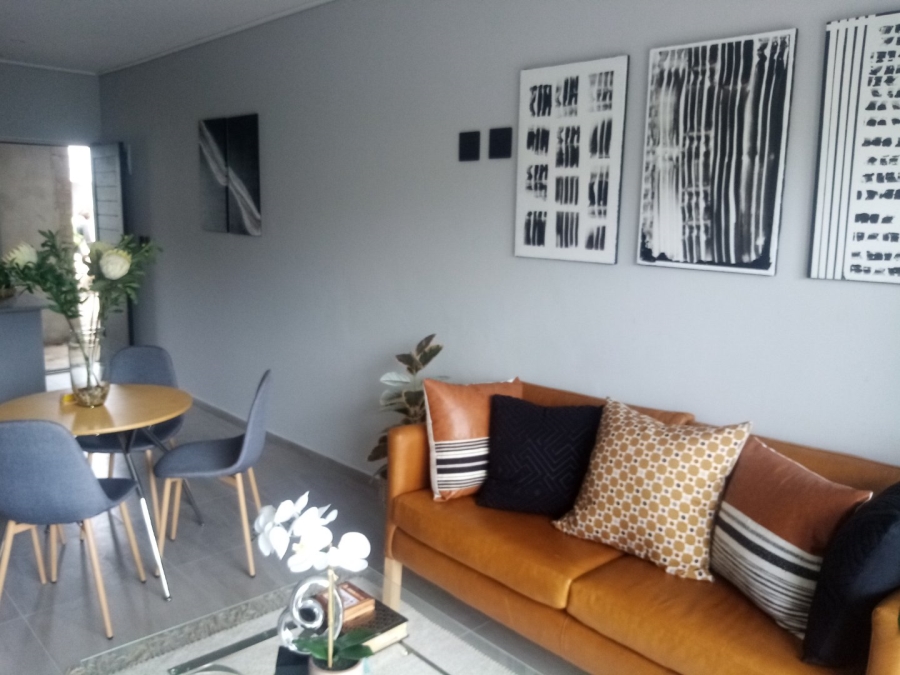 2 Bedroom Property for Sale in Table View Western Cape